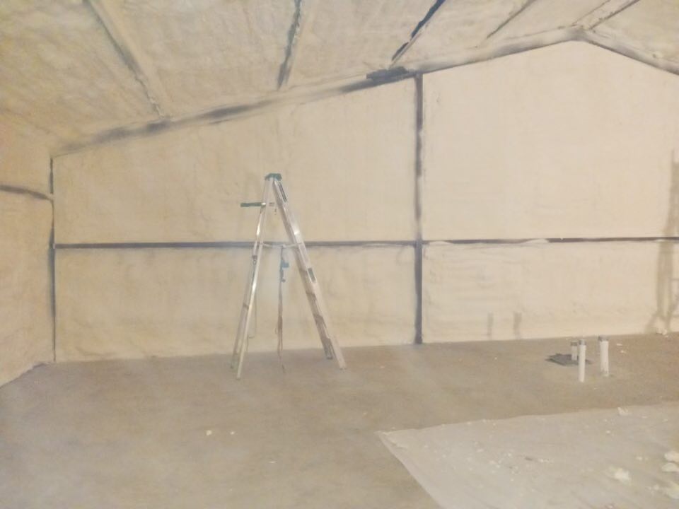 2lb foam insulation used to fix mositure problems in metal building